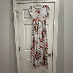 Small floral boutique maxi dress